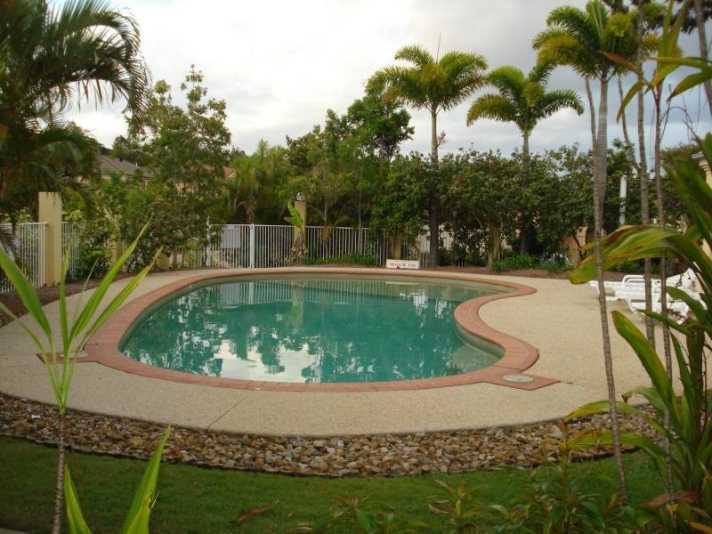 17/107 Arundel Drive, Arundel QLD 4214