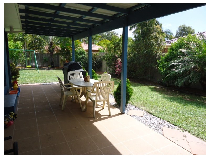 50 Allied Drive, Arundel QLD 4214