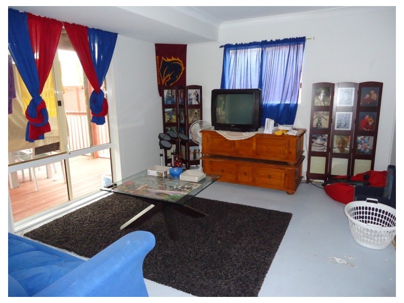 160 Universal Street, Oxenford QLD 4210