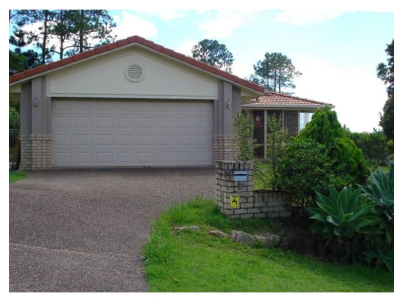 11 Harwood Place, Maudsland QLD 4210