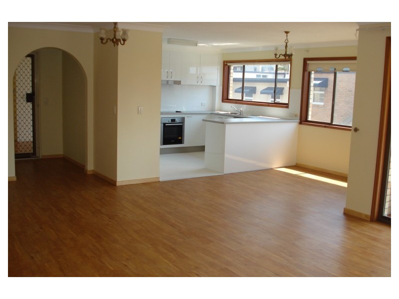 5/270 Marine Parade, Labrador QLD 4215