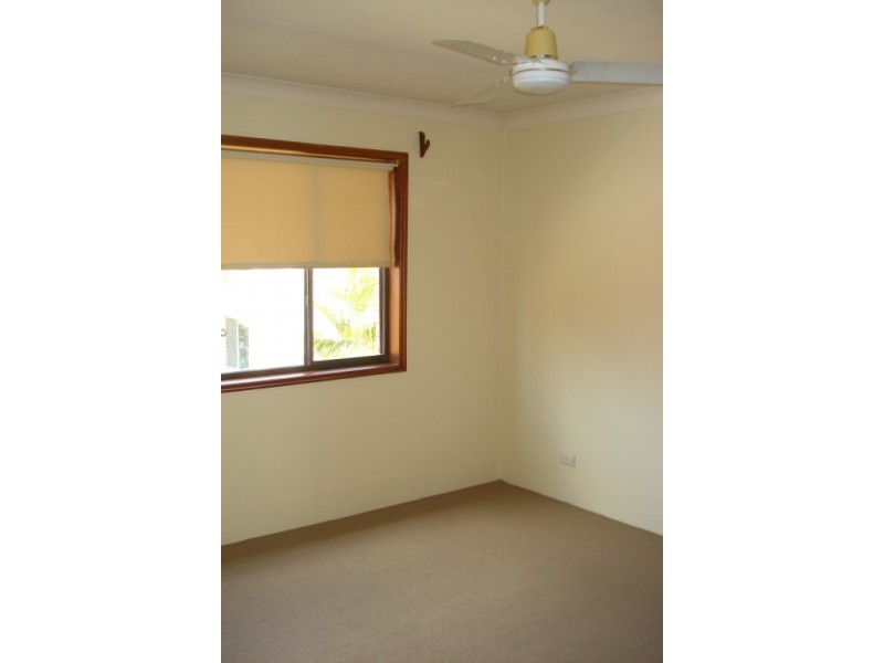 5/270 Marine Parade, Labrador QLD 4215