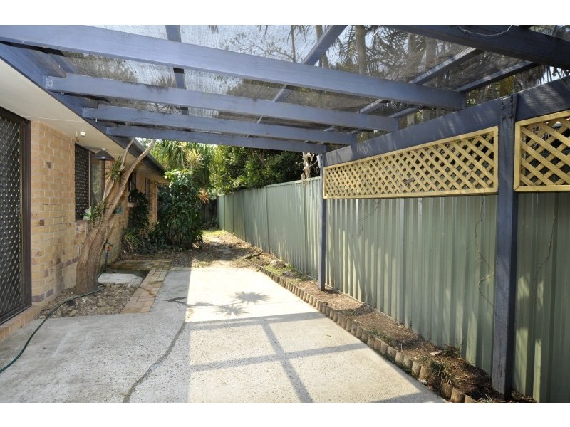 2/10 Telopea Street, Labrador QLD 4215