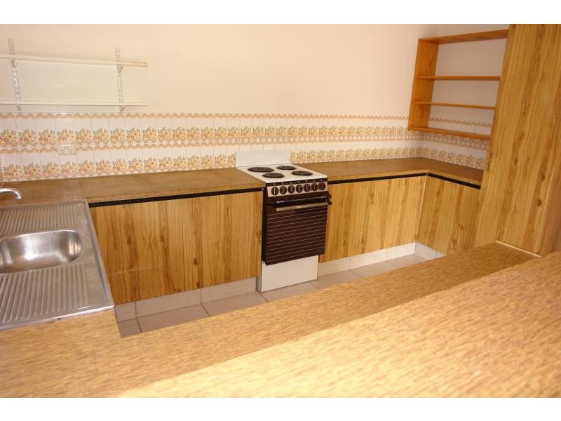 2/34 Nankeen Avenue, Paradise Point QLD 4216