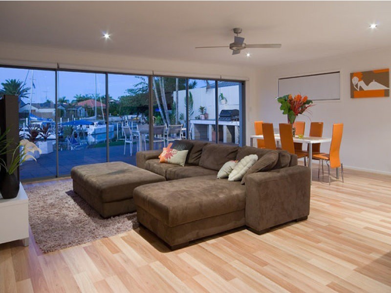 7 Wills Court, Paradise Point QLD 4216