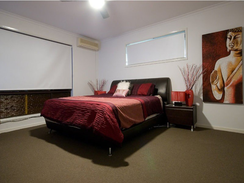 7 Wills Court, Paradise Point QLD 4216