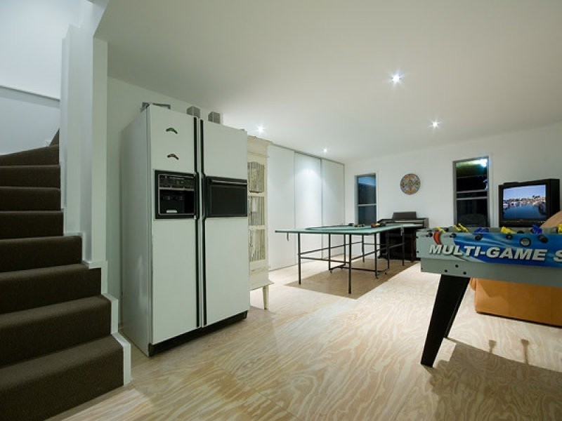 7 Wills Court, Paradise Point QLD 4216
