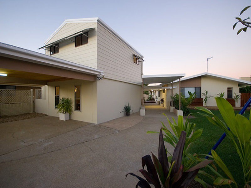 7 Wills Court, Paradise Point QLD 4216