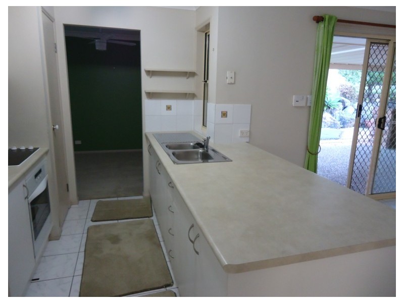 21 Henry Cotton Drive, Parkwood QLD 4214