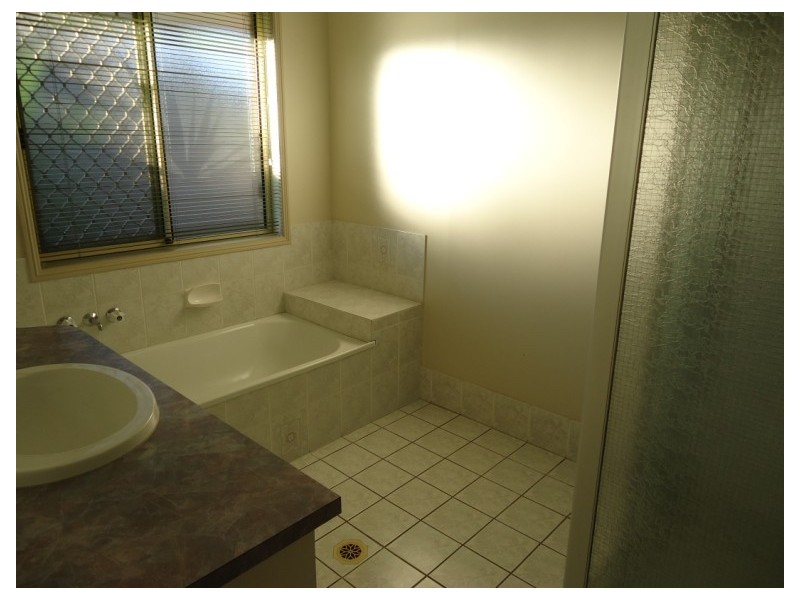 21 Henry Cotton Drive, Parkwood QLD 4214