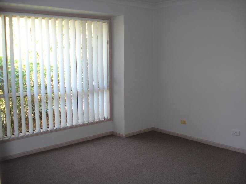 11 Sutton Court, Parkwood QLD 4214