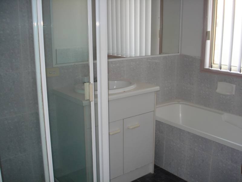 11 Sutton Court, Parkwood QLD 4214