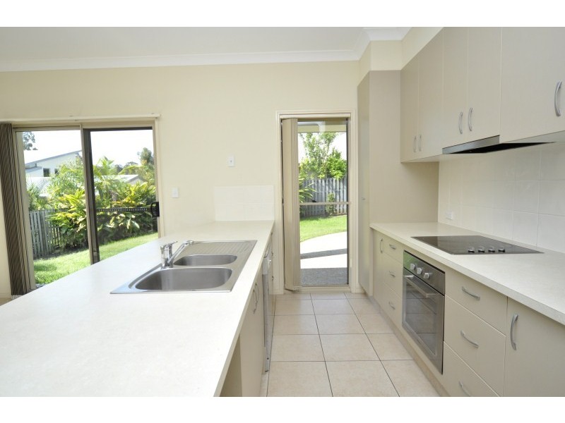 8 Icefire Lane, Coomera Waters QLD 4209