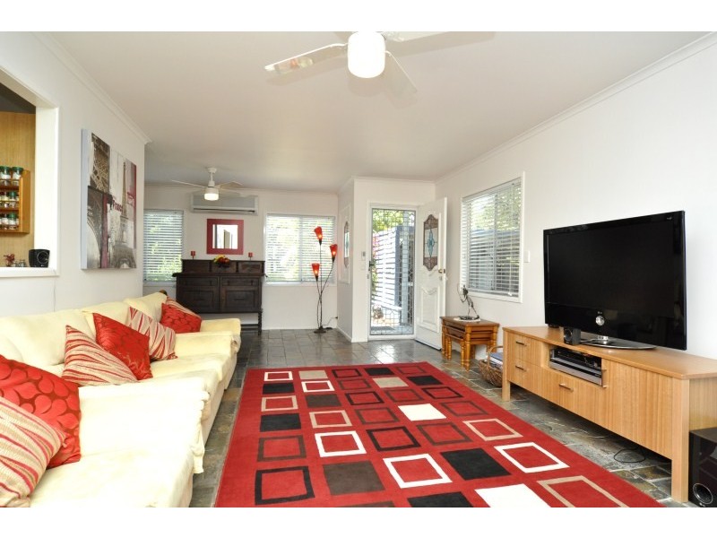 48 Allinga Street, Coombabah QLD 4216