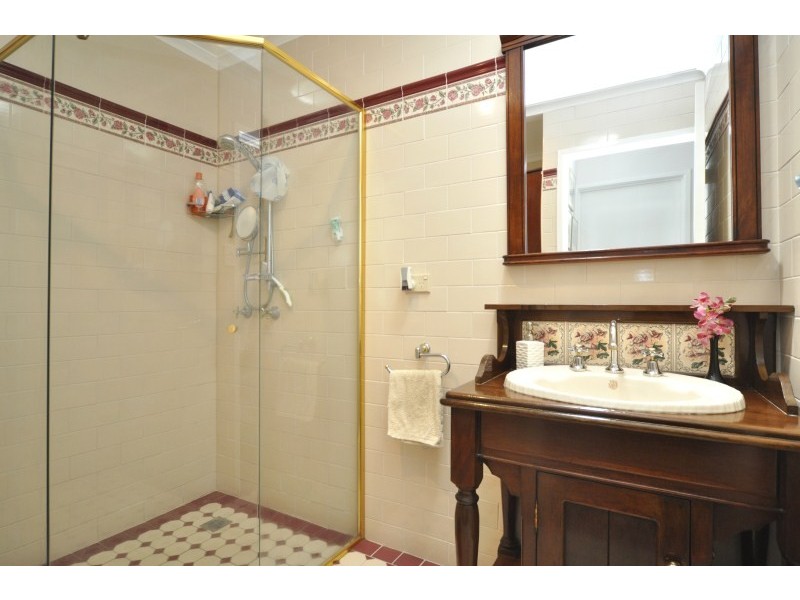 48 Allinga Street, Coombabah QLD 4216