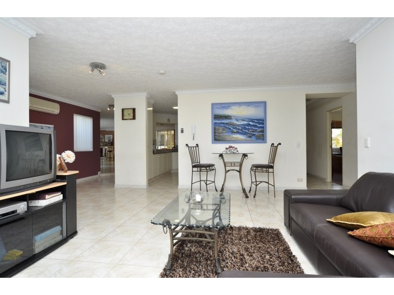 25/41A Broadwater Street, Runaway Bay QLD 4216