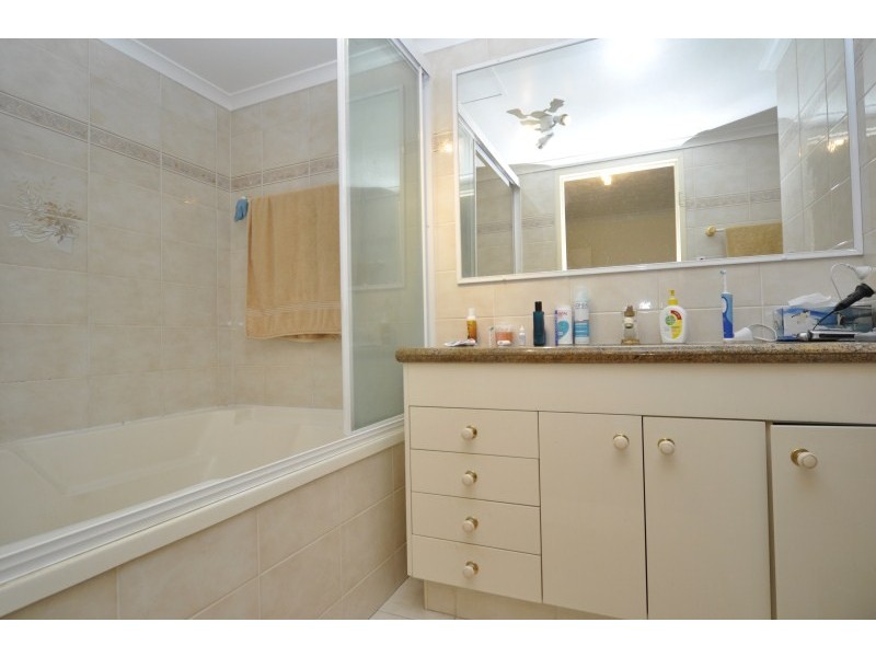 25/41A Broadwater Street, Runaway Bay QLD 4216