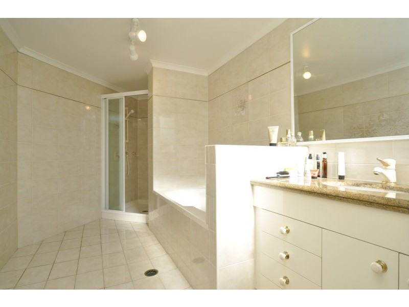 25/41A Broadwater Street, Runaway Bay QLD 4216