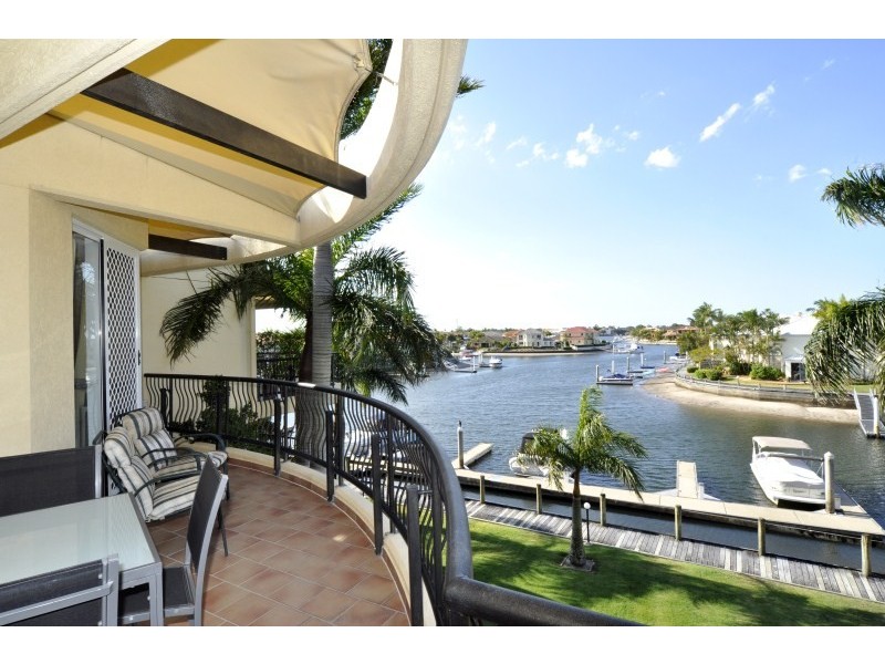 25/41A Broadwater Street, Runaway Bay QLD 4216