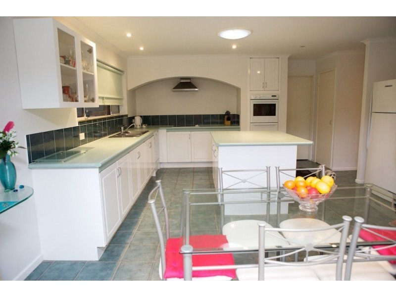 52 Columbus Drive, Hollywell QLD 4216