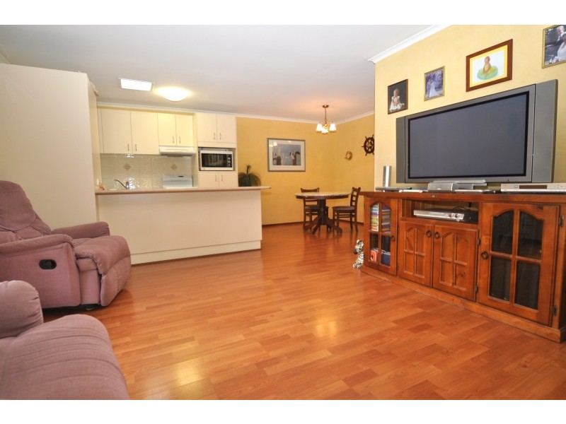 1/34 Kangaroo Avenue, Coombabah QLD 4216