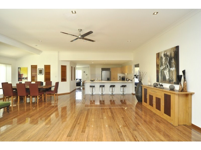36 Galapagos Way, Pacific Pines QLD 4211