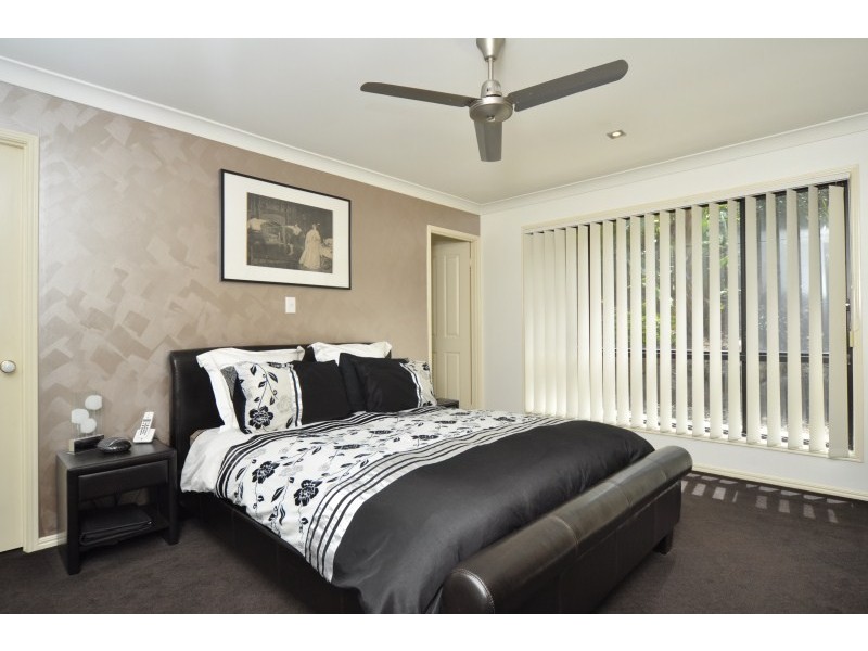 36 Galapagos Way, Pacific Pines QLD 4211