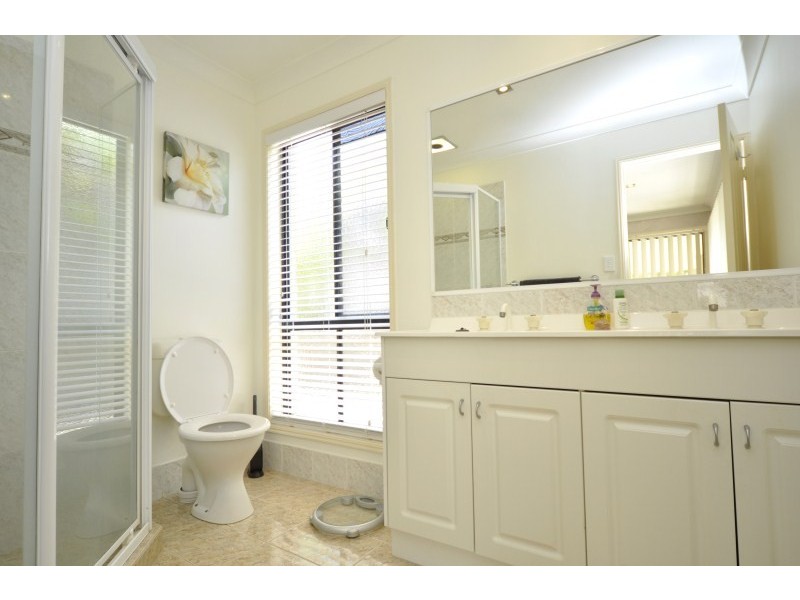 36 Galapagos Way, Pacific Pines QLD 4211