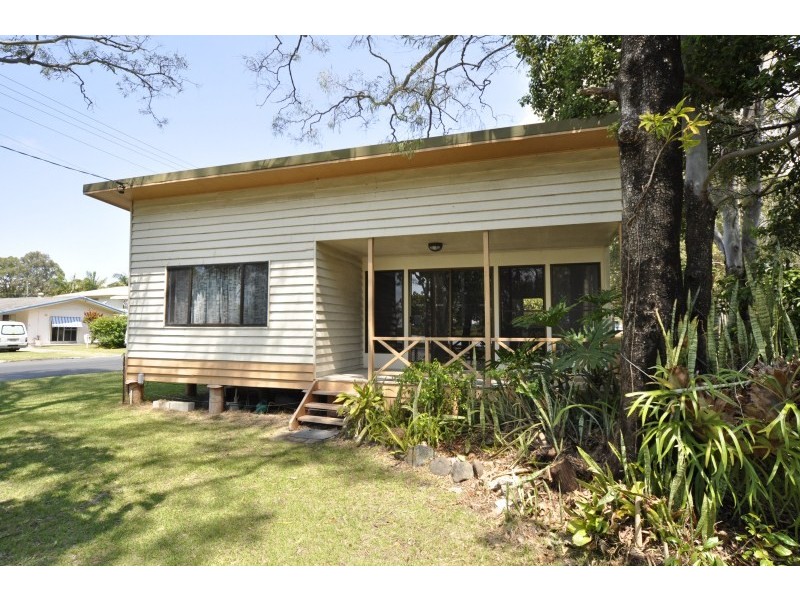 46 Tarni Street, Coombabah QLD 4216