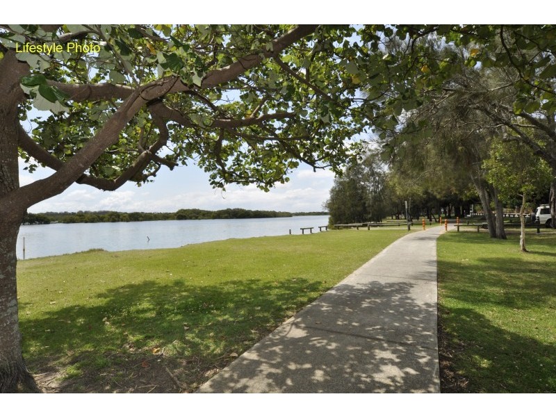 46 Tarni Street, Coombabah QLD 4216
