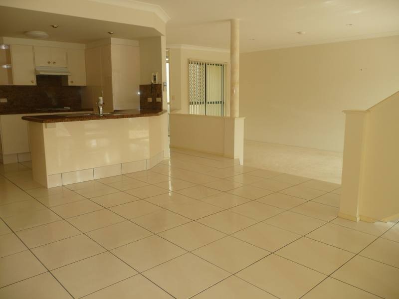 20/3 Lee Road, Runaway Bay QLD 4216