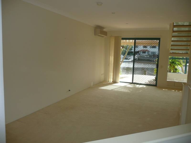 20/3 Lee Road, Runaway Bay QLD 4216