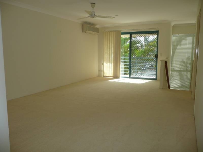 20/3 Lee Road, Runaway Bay QLD 4216