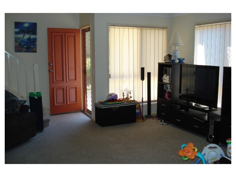 1/350 Government Road, Labrador QLD 4215