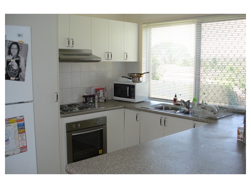 1/350 Government Road, Labrador QLD 4215