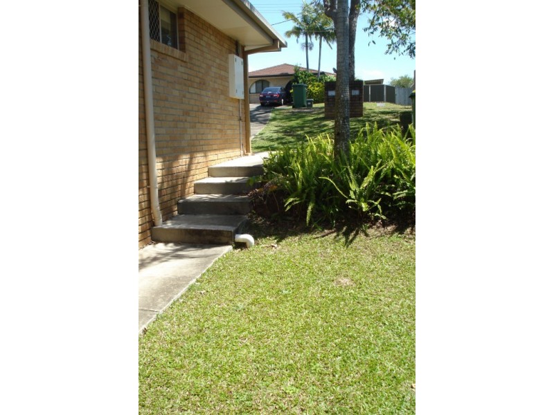 1/350 Government Road, Labrador QLD 4215
