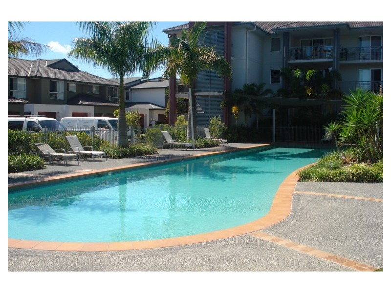 802/33 Clark Street, Biggera Waters QLD 4216