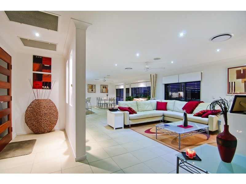 15 Karema Crescent, Runaway Bay QLD 4216