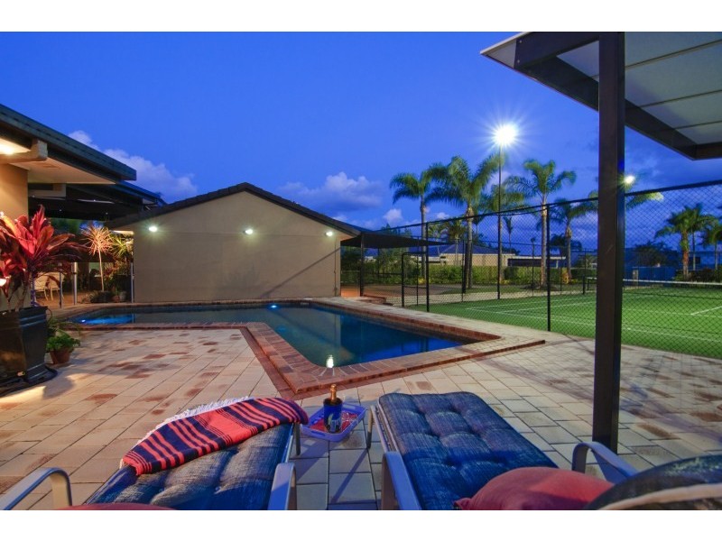 15 Karema Crescent, Runaway Bay QLD 4216