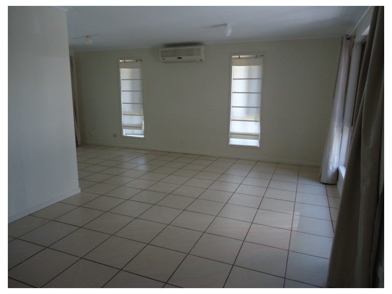 15 Fairview Court, Parkwood QLD 4214