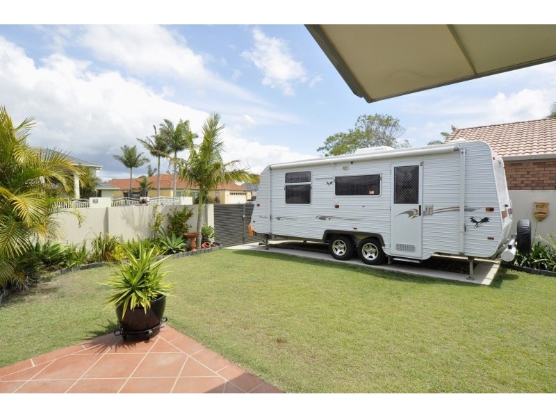 9 Seabreeze Street, Paradise Point QLD 4216