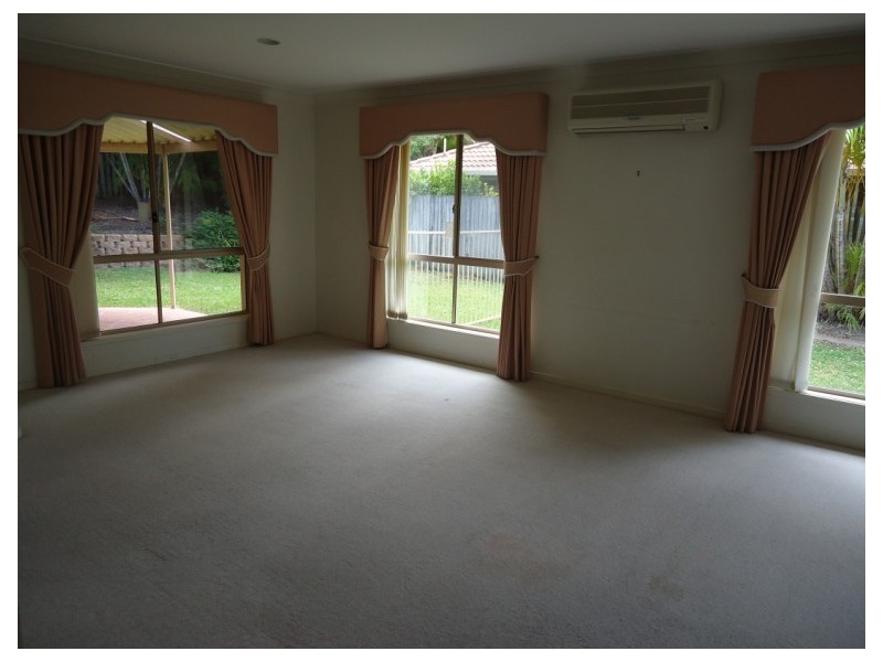 118 Henry Cotton Drive, Parkwood QLD 4214