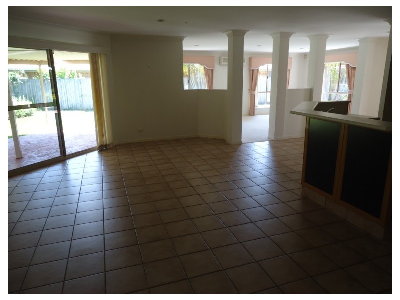 118 Henry Cotton Drive, Parkwood QLD 4214