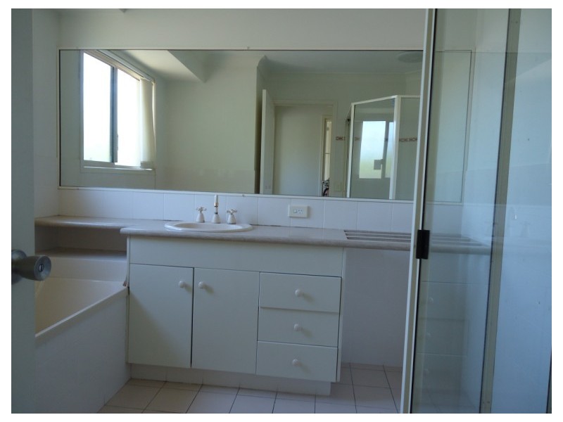 118 Henry Cotton Drive, Parkwood QLD 4214