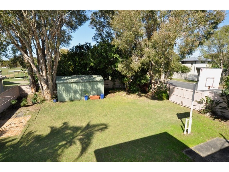 38 Bruce Avenue, Paradise Point QLD 4216