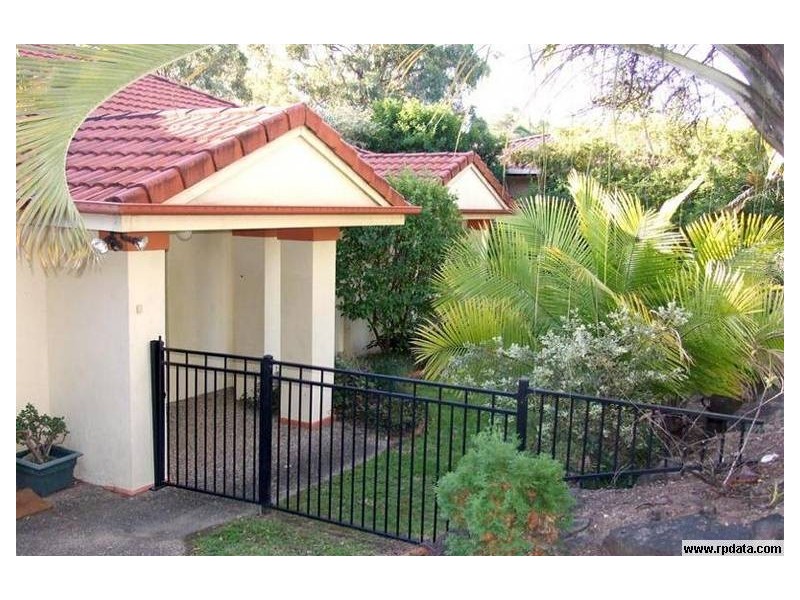 30 Peter Senior Court, Parkwood QLD 4214