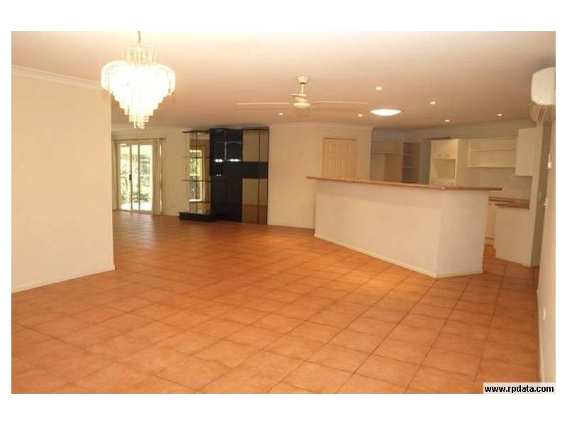 30 Peter Senior Court, Parkwood QLD 4214