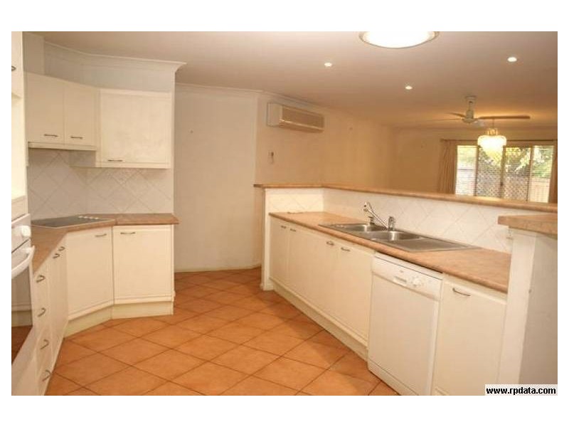 30 Peter Senior Court, Parkwood QLD 4214