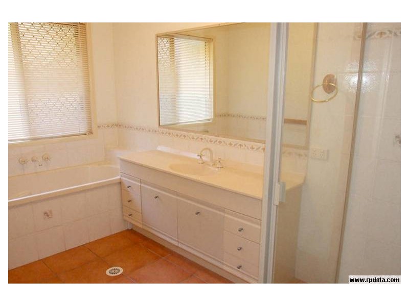 30 Peter Senior Court, Parkwood QLD 4214