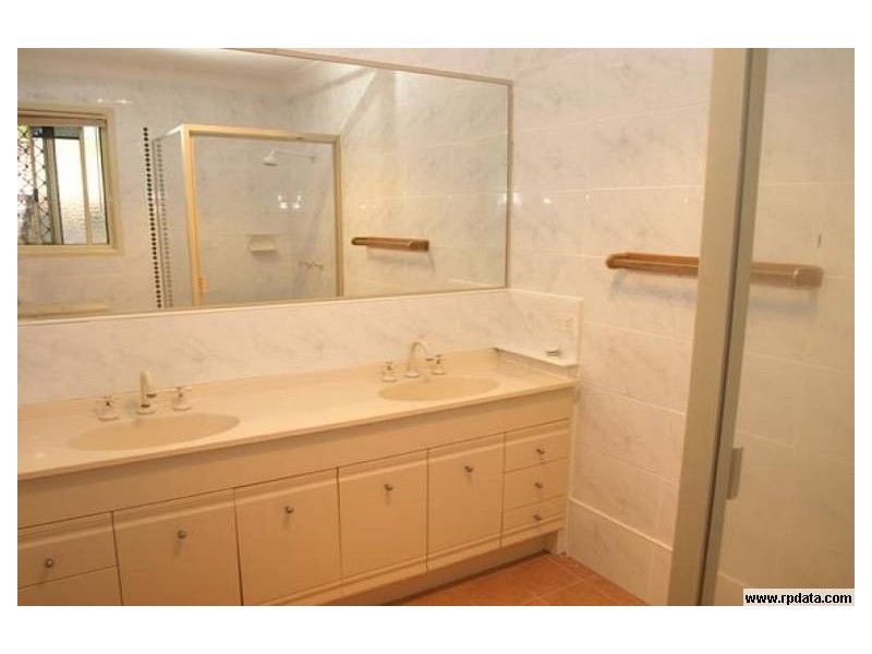 30 Peter Senior Court, Parkwood QLD 4214